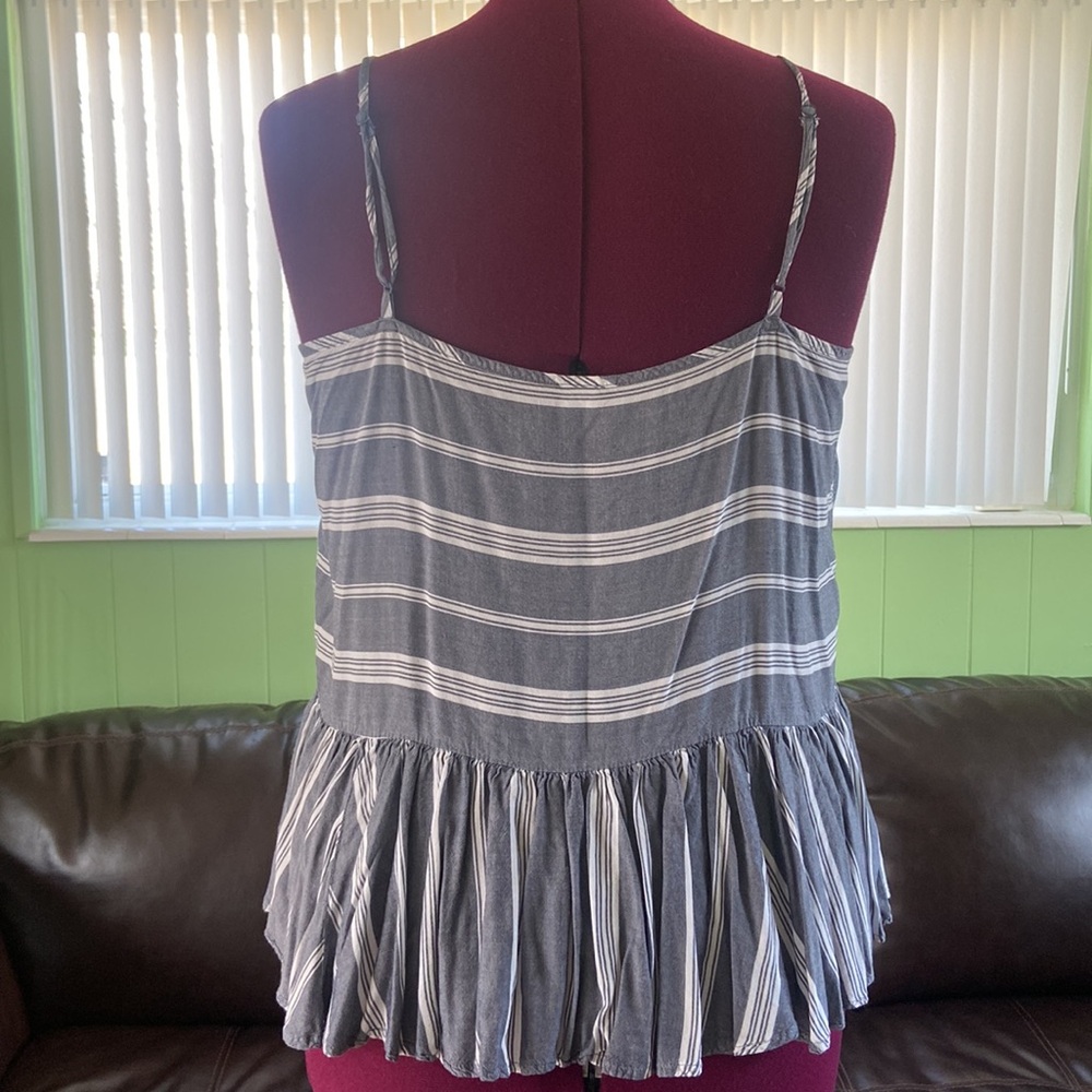 Old Navy tank top - Picture 2 of 9